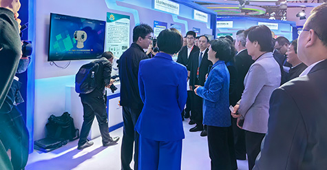 第十二屆APEC中小企業(yè)技術(shù)交流暨展覽會(huì)盛大開幕，工信部副部長徐曉蘭到和普威視展廳巡館指導(dǎo)